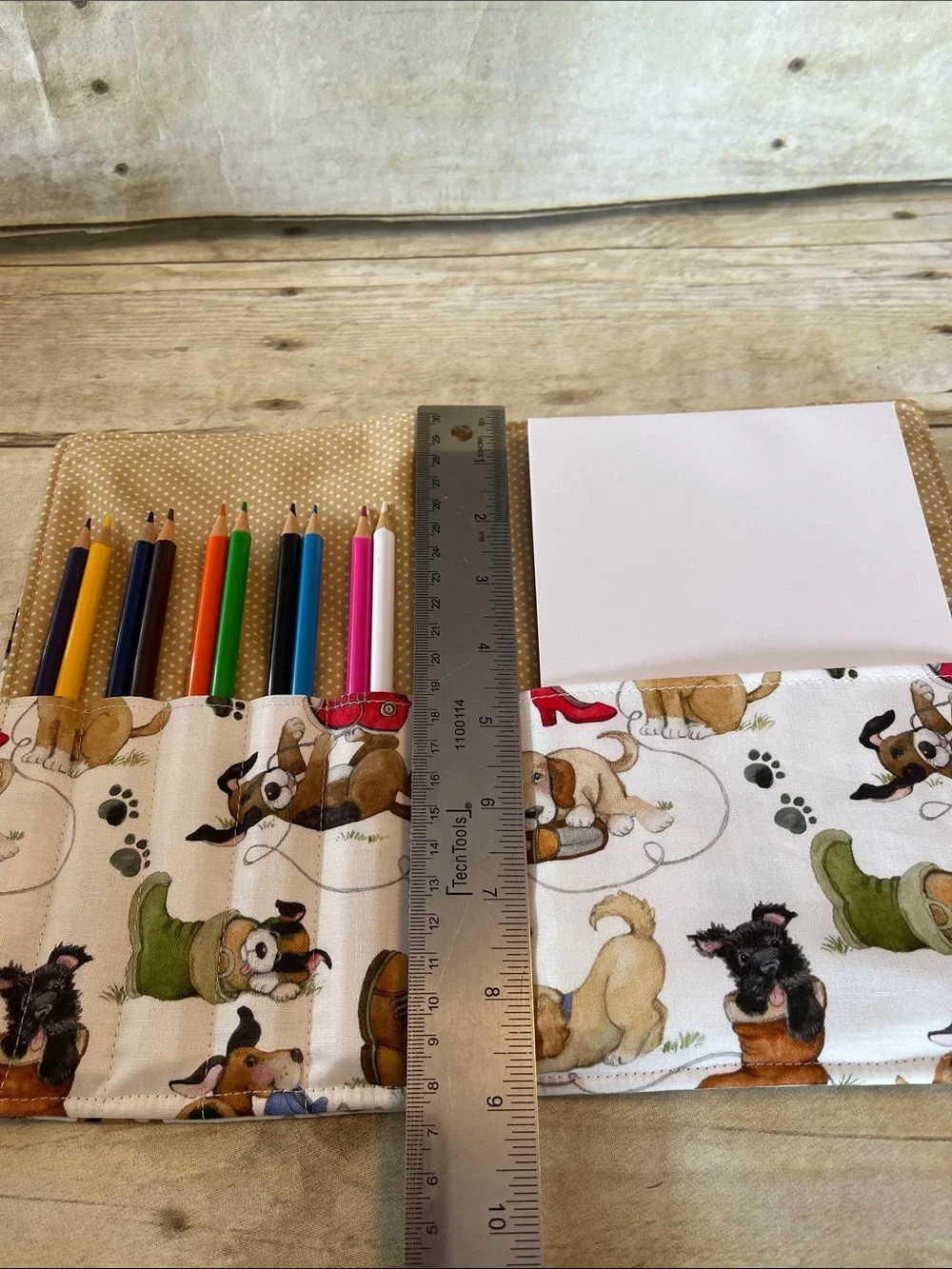 Art Portfolio: Kids Travel Colored Pencil Set - Gift for Artists Playful Pups - Picture 4 of 11